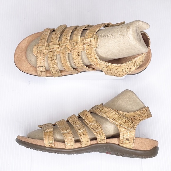 Vionic Harissa Cork Strappy Sandals (8) - Picture 2 of 11